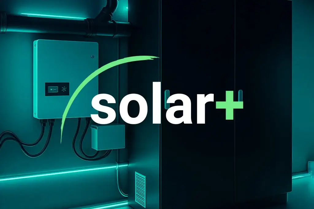 solar+ Logo vor Wechselrichter und Stromspeicher